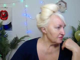 failofayear, female webcam model,  years old, on live webcam