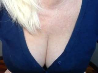 failofayear's CamSoda show and profile