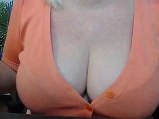 failofayear's CamSoda show and profile