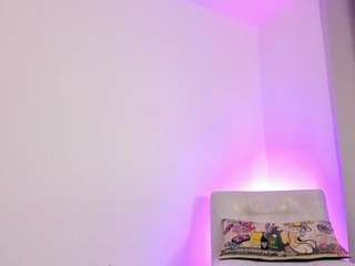 Live webcam model eli-brown on Soda Cams