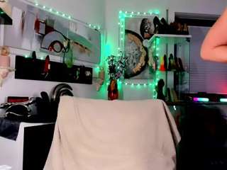 2bigass4-u Live Webcam on CamSoda