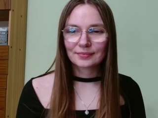 elly-classy Live Webcam on CamSoda