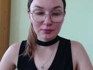 elly-classy live cam preview
