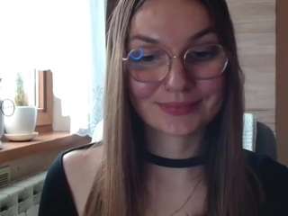 elly-classy live cam preview
