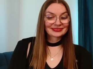 elly-classy live cam preview