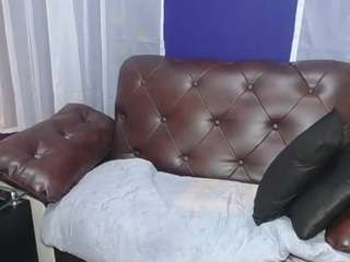 alexahotttt Live Webcam on CamSoda