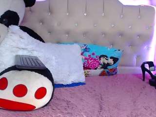 irene-andrade Live Webcam on CamSoda