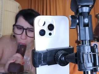 twofriends Live Webcam on CamSoda