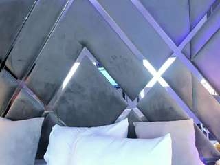 mia-evansx webcam model