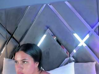 mia-evansx