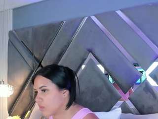 mia-evansx