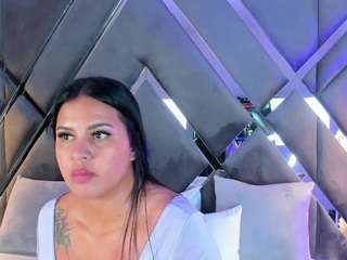 mia-evansx