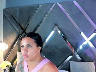 mia-evansx