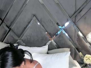 mia-evansx