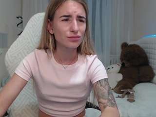 paradisemia Live Webcam on CamSoda