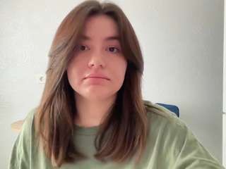 youramy Live Webcam on CamSoda