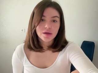 youramy from CamSoda is Freechat