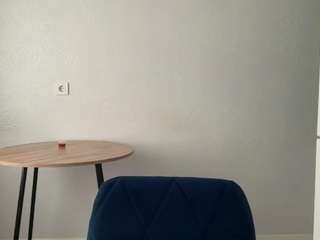 Live webcam model youramy on Soda Cams