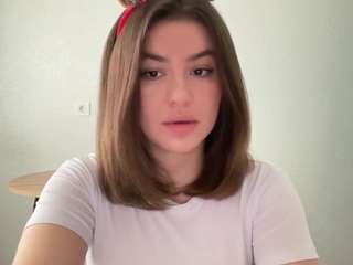 Live webcam model youramy on Soda Cams