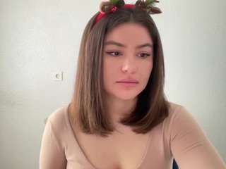 Live webcam model youramy on Soda Cams