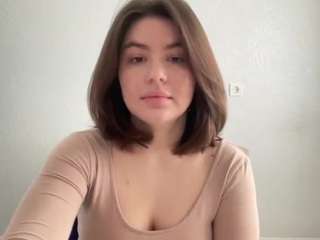 Live webcam model youramy on Soda Cams