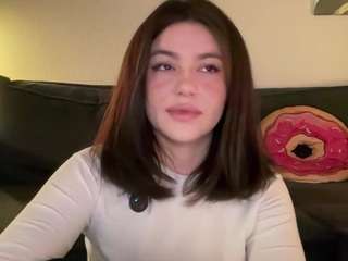 hehe live cam — black-hair, brown-eyes, dirty-talk