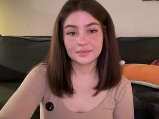 youramy Live Webcam on CamSoda