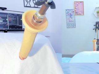 emily-philip Live Webcam on CamSoda