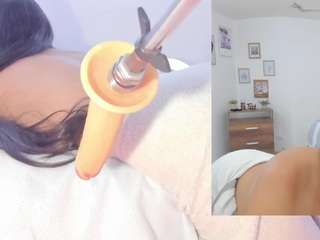 emily-philip Live Webcam on CamSoda