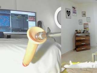 emily-philip Live Webcam on CamSoda