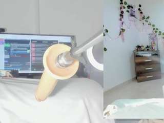 emily-philip Live Webcam on CamSoda