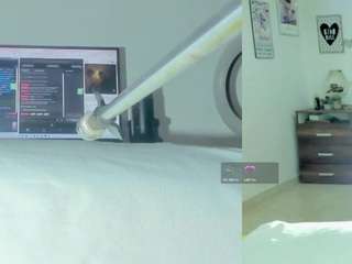 emily-philip 1 live webcam