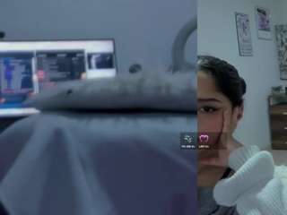 emily-philip's CamSoda show and profile