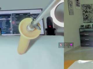 emily-philip live cam profile