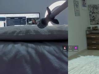 emily-philip live cam profile