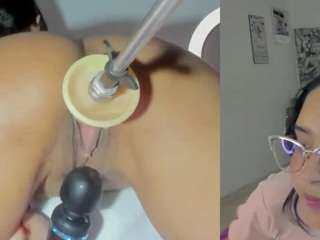 emily-philip live cam profile