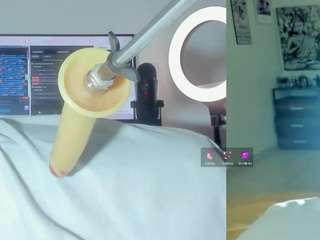 emily-philip's CamSoda show and profile