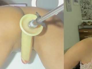 emily-philip live on CamSoda