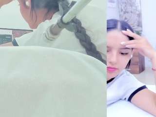 Emily live cam preview
