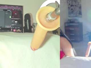 Emily live cam preview