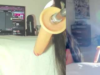 Emily live cam preview