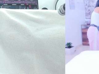 Emily live cam preview