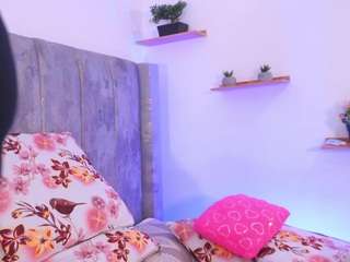 lara-giraldo Live Webcam on CamSoda