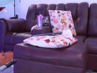lara-giraldo Live Webcam on CamSoda