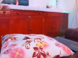 lara-giraldo webcam