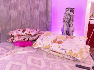 lara-giraldo Live Webcam on CamSoda