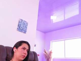 lara-giraldo Sex Cam Show