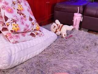 Lara Giraldo live cam preview