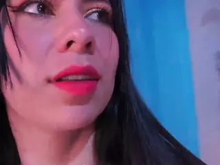 Lara Giraldo's Live Sex Cam Show