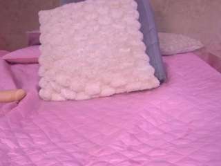 sarakaisy's CamSoda show and profile